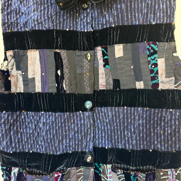NADYA Art to Wear Reversible Velvet Silk Patchwork Vest - Picture 6 of 14
